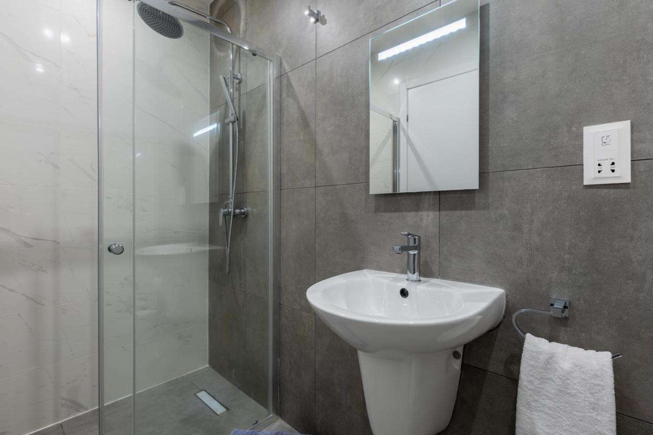 Seaside Luxury In Pembroke St Julians Apartman Kültér fotó
